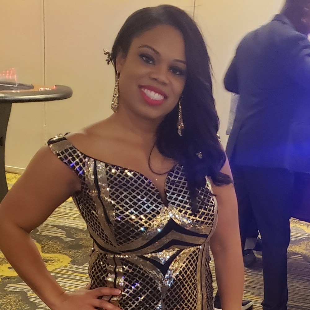 Meet your Posher, Mia